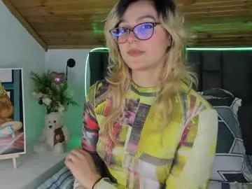 carolinejones23 from Chaturbate is Group