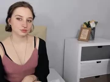 lisanature from Chaturbate is Freechat