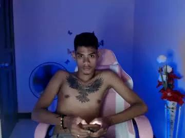 massivecockx2002 from Chaturbate is Freechat