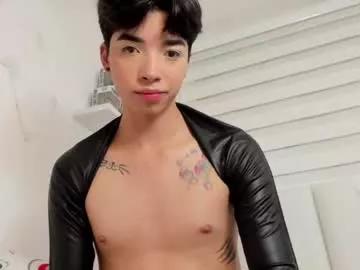 Customizable and mesmerizing: Spark your taste buds and watch our delicious collection of gay live showcases with horny broadcasters getting their steamy physiques humped with their adored sex toy vibrators.