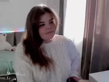 yumm_lolly from Chaturbate is Freechat