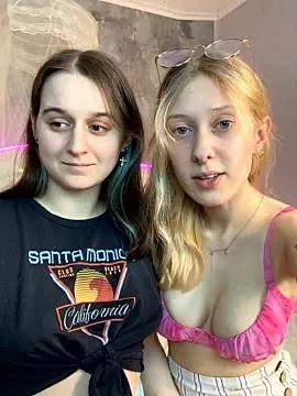 Jitoon_Exe from StripChat is Private