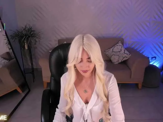 MelissaMoore's avatar