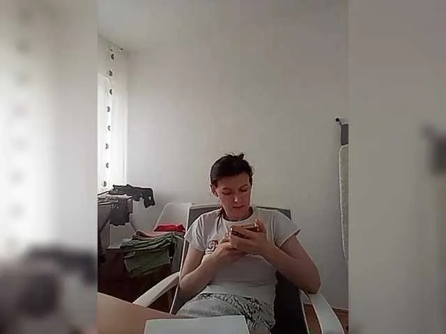 P-A-N-I-K-A's avatar