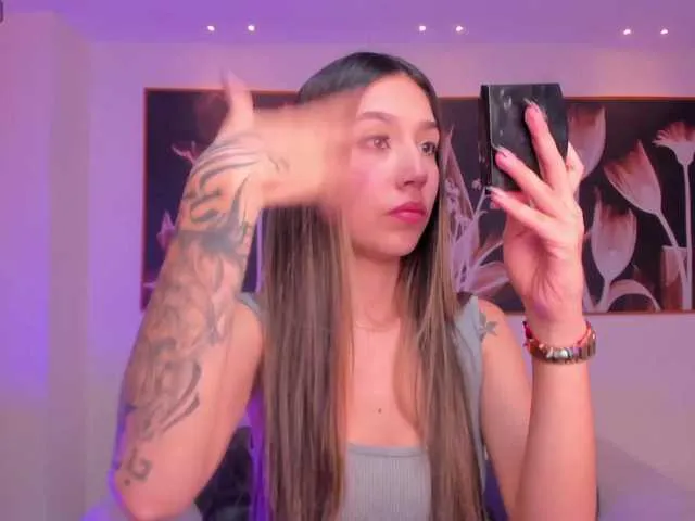 TaraLawrence's avatar