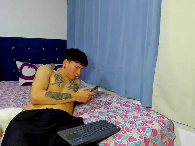 TatianaAndDamian's avatar