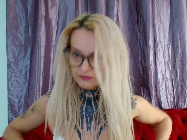 TattooTemptress's avatar