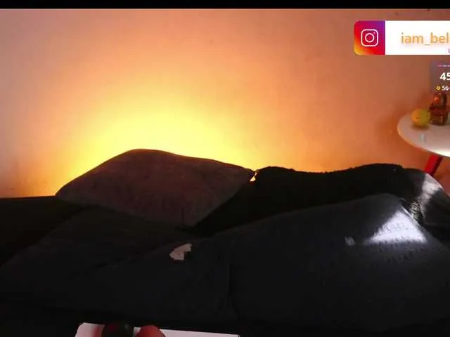 Yourtoybella's avatar