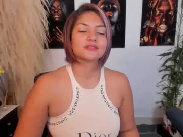 1wayra — Hello my beautiful community of Wayra lovers I am glad to see you here with me today  #bighips  #gag #oil #domination    #gloves