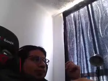 Avatar of 2diamond_eyes