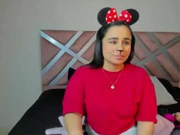 Try our girls live displays and explore the company of endless strippers, with beautiful physiques, vibrating toys and more.