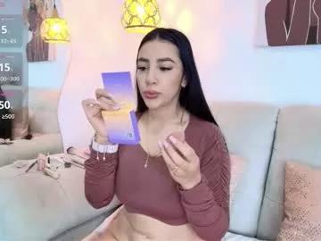 Try our girls live displays and explore the company of endless strippers, with beautiful physiques, vibrating toys and more.