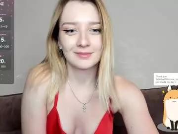Try our girls live displays and explore the company of endless strippers, with beautiful physiques, vibrating toys and more.