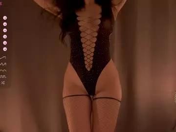Try our girls live displays and explore the company of endless strippers, with beautiful physiques, vibrating toys and more.