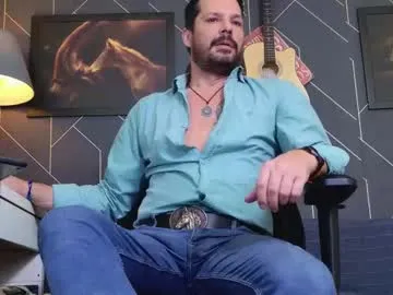 aaronbomer — Serve my BIG FAT COCK- #leather  #party #master #bigcock #muscle [2949 tokens remaining   Highest Total: andyfame1(25)]