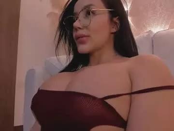 Try our girls live displays and explore the company of endless strippers, with beautiful physiques, vibrating toys and more.
