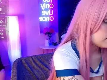 Try our girls live displays and explore the company of endless strippers, with beautiful physiques, vibrating toys and more.
