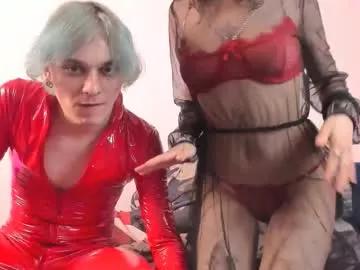 Try our girls live displays and explore the company of endless strippers, with beautiful physiques, vibrating toys and more.