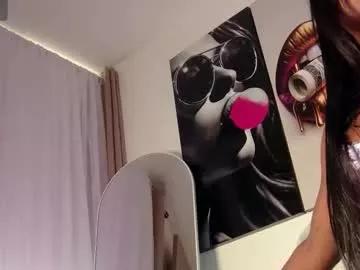 Try our girls live displays and explore the company of endless strippers, with beautiful physiques, vibrating toys and more.