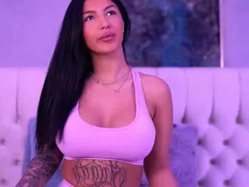Try our girls live displays and explore the company of endless strippers, with beautiful physiques, vibrating toys and more.