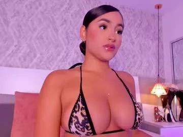 Try our girls live displays and explore the company of endless strippers, with beautiful physiques, vibrating toys and more.