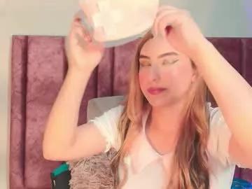 Try our girls live displays and explore the company of endless strippers, with beautiful physiques, vibrating toys and more.