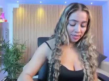 Try our girls live displays and explore the company of endless strippers, with beautiful physiques, vibrating toys and more.