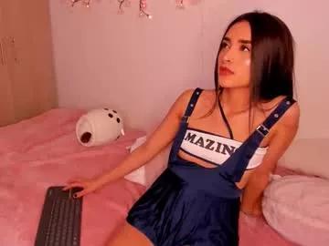 Try our girls live displays and explore the company of endless strippers, with beautiful physiques, vibrating toys and more.