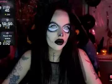 Try our girls live displays and explore the company of endless strippers, with beautiful physiques, vibrating toys and more.