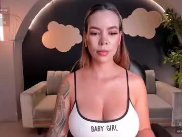 Try our girls live displays and explore the company of endless strippers, with beautiful physiques, vibrating toys and more.