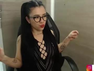 Try our girls live displays and explore the company of endless strippers, with beautiful physiques, vibrating toys and more.
