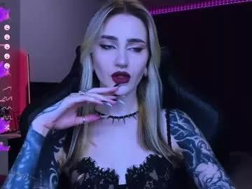 Try our girls live displays and explore the company of endless strippers, with beautiful physiques, vibrating toys and more.