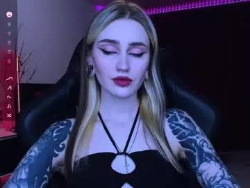 Try our girls live displays and explore the company of endless strippers, with beautiful physiques, vibrating toys and more.