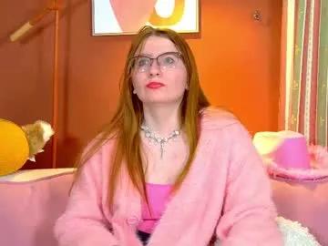 Try our girls live displays and explore the company of endless strippers, with beautiful physiques, vibrating toys and more.