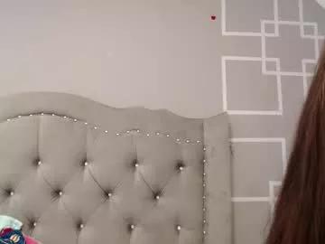 Try our girls live displays and explore the company of endless strippers, with beautiful physiques, vibrating toys and more.