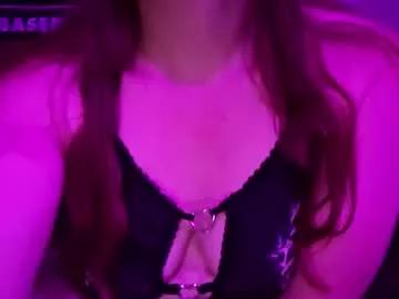 Try our girls live displays and explore the company of endless strippers, with beautiful physiques, vibrating toys and more.