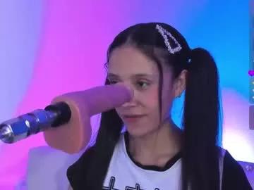 Try our girls live displays and explore the company of endless strippers, with beautiful physiques, vibrating toys and more.