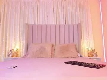 Try our girls live displays and explore the company of endless strippers, with beautiful physiques, vibrating toys and more.