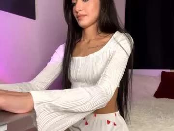 Try our girls live displays and explore the company of endless strippers, with beautiful physiques, vibrating toys and more.