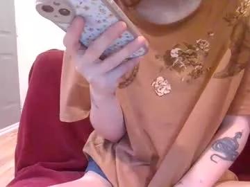 alliebearx from Chaturbate