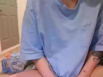 alliebearx from Chaturbate