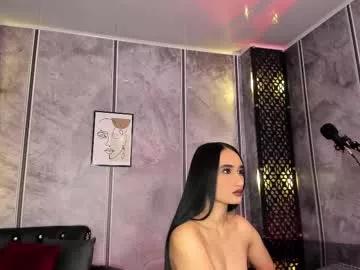 Try our girls live displays and explore the company of endless strippers, with beautiful physiques, vibrating toys and more.