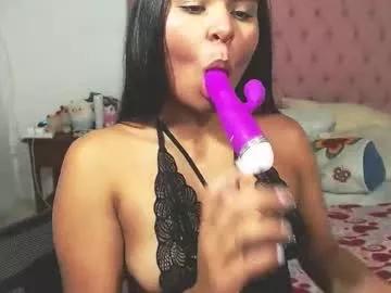 Try our girls live displays and explore the company of endless strippers, with beautiful physiques, vibrating toys and more.