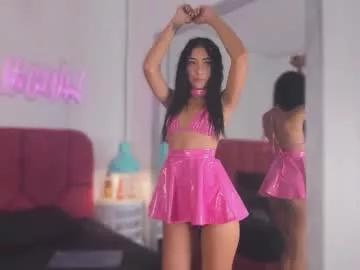 Try our girls live displays and explore the company of endless strippers, with beautiful physiques, vibrating toys and more.