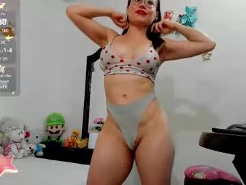 Try our girls live displays and explore the company of endless strippers, with beautiful physiques, vibrating toys and more.