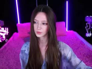 Try our girls live displays and explore the company of endless strippers, with beautiful physiques, vibrating toys and more.