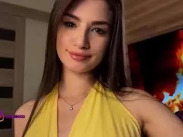 Try our girls live displays and explore the company of endless strippers, with beautiful physiques, vibrating toys and more.