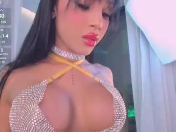 Try our girls live displays and explore the company of endless strippers, with beautiful physiques, vibrating toys and more.