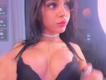 Try our girls live displays and explore the company of endless strippers, with beautiful physiques, vibrating toys and more.