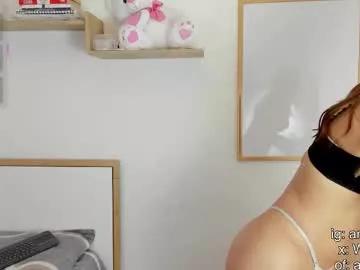 Try our girls live displays and explore the company of endless strippers, with beautiful physiques, vibrating toys and more.